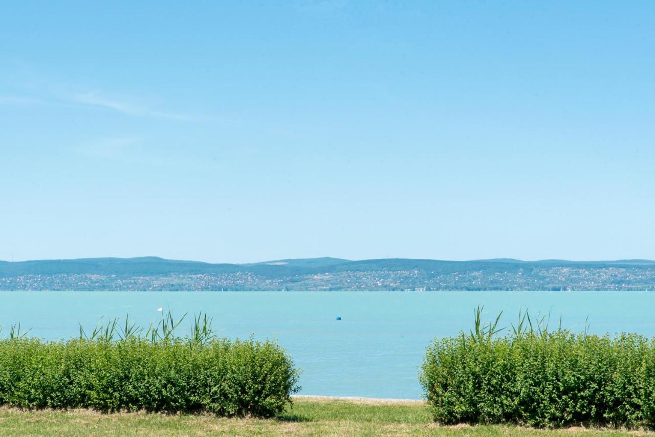 Balaton Lakeside Residence Siófok Buitenkant foto